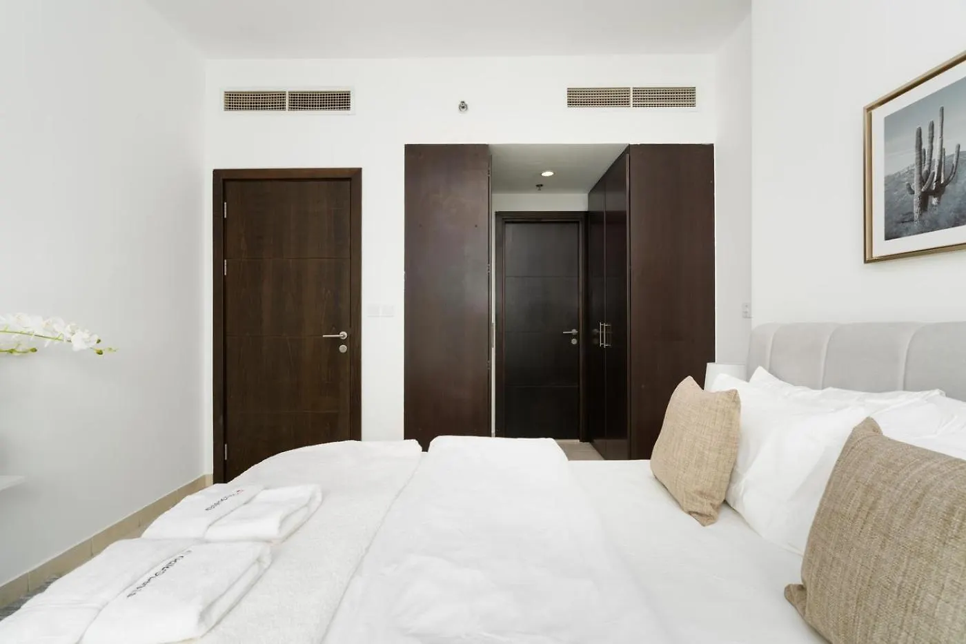 Opulent 1 Bedroom Marina View Dubai United Arab Emirates