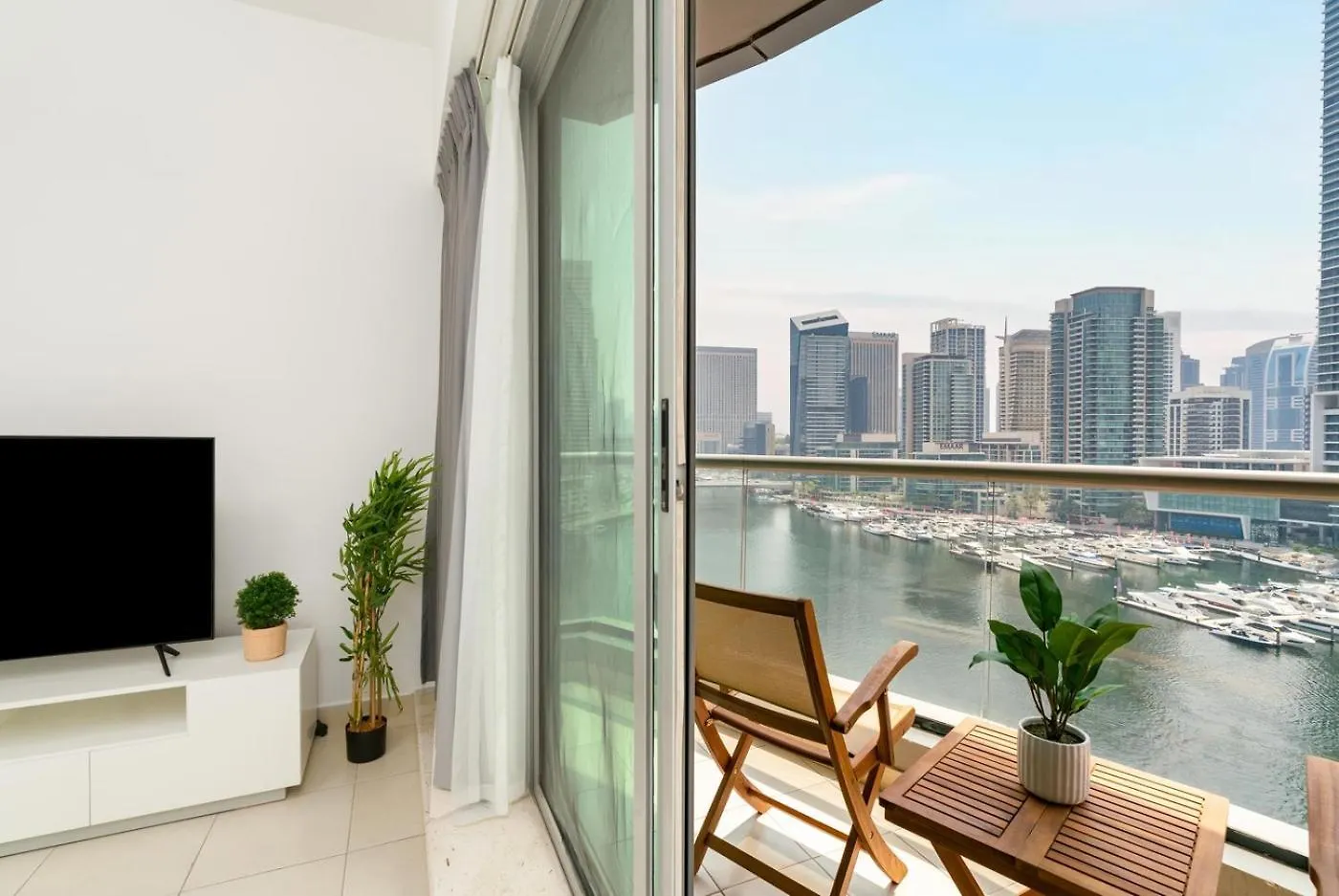Apartment Opulent 1 Bedroom Marina View Dubai